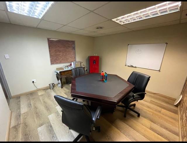 INDUSTRIAL PROPERTY TO RENT IN HENNOPSPARK